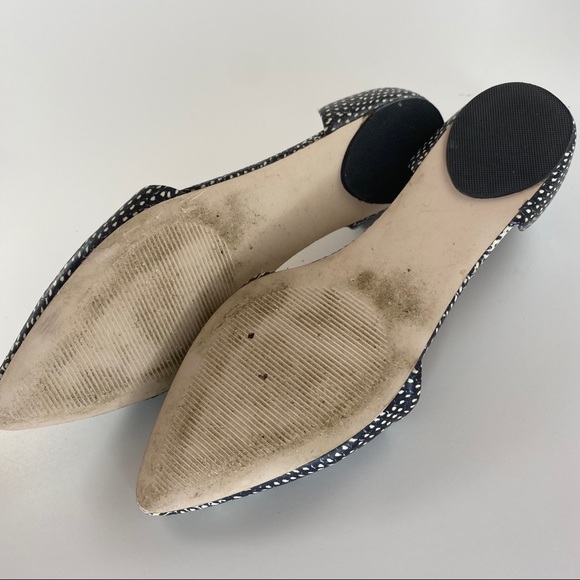 JustFab Flats - Picture 7 of 7